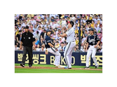 염경엽 감독 두산전 1루 커버 미스에 딘 질책