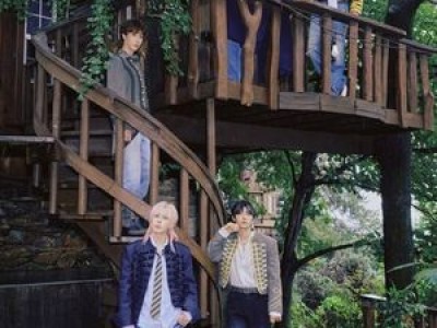 원위가 왕자로 변신? 신곡 포스터 공개에 기대 높아져