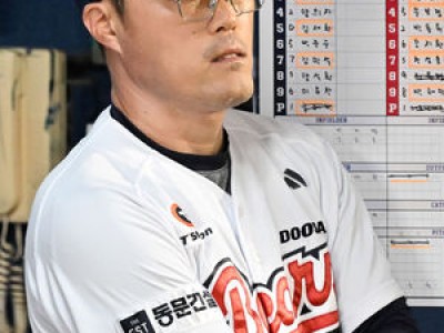 조성환 감독 LG 조수행 견제구 13개에 분노