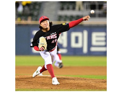 김범수 친정팀 한화 이글스와 첫 대결서 세이브 기록
