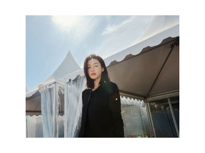 전지현 군체 비주얼 화제에 억울함 토로