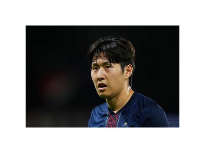 이강인 PSG 경기 중 쓰러져 충격