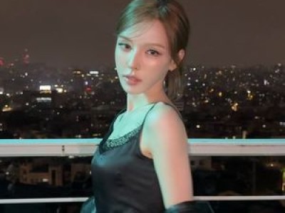 웬디 SNS에 옆구리 노출 패션 사진 올려 화제